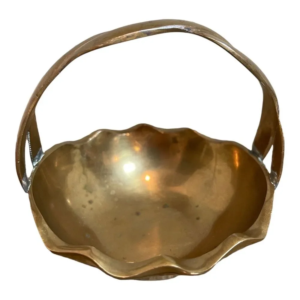 VTG Basket Twist Handle 4 inch Scallop‎ Footed Dish Trinket Solid Yellow Brass